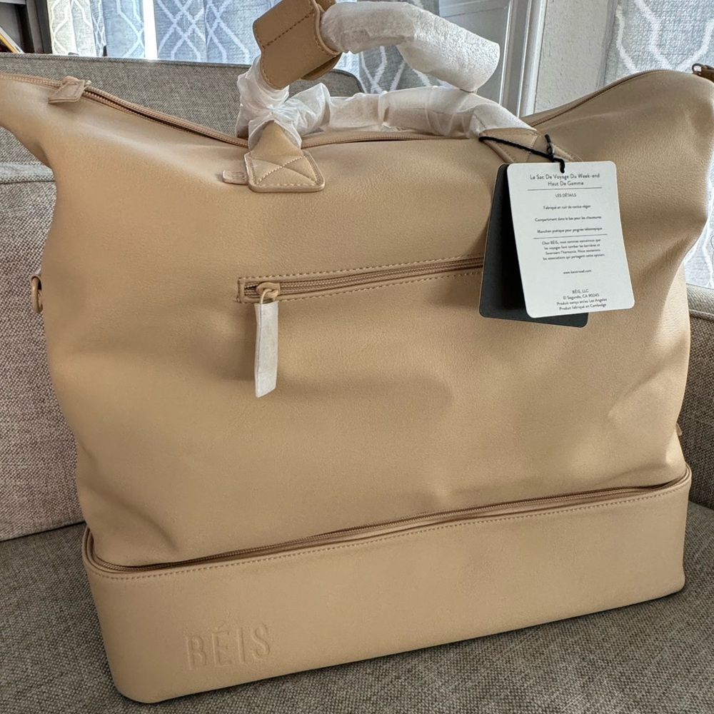 Beis Premium Weekender in Beige